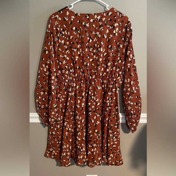 Lace Paint Stroke Leopard Print Rust Long Sleeve Flowy Dress. - Picture 6 of 10